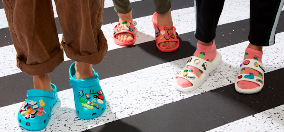 viuda soporte Reconocimiento La reinvención de las Crocs: así se ha convertido el zapato más feo del  mundo en un icono de la moda - Noticia - Tendencias - Mas: Mujeres a seguir