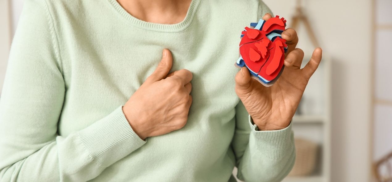¿Cómo identificar un infarto en mujeres? Estas son las señales - Noticia